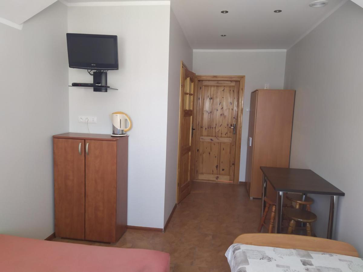 Pokoje Goscinne R10 Rewa Exterior foto